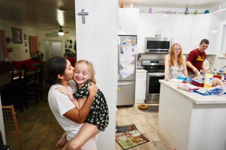 More fosters needed for kids coming to US alone